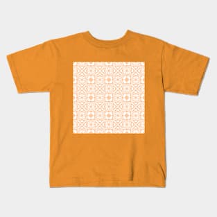 Seamless pattern white hearts on orange Kids T-Shirt